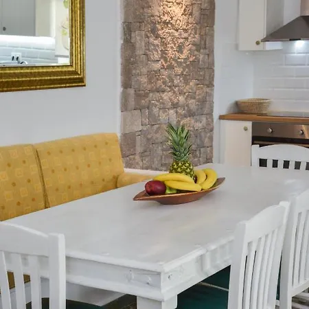 Traditional Relax Villa