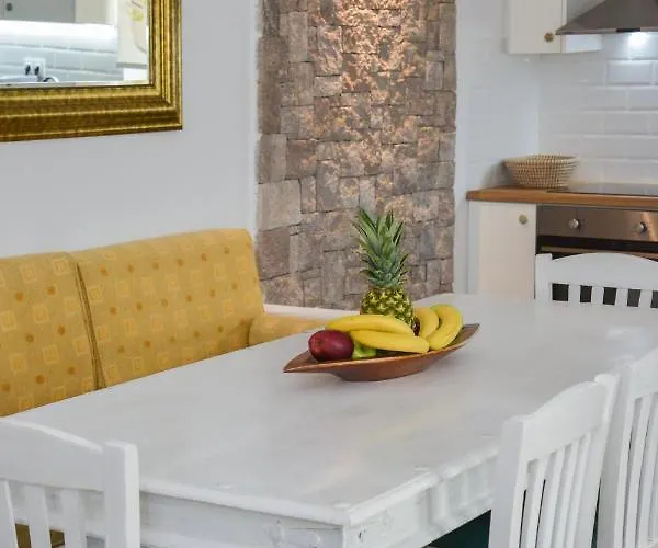 Traditional Relax Villa